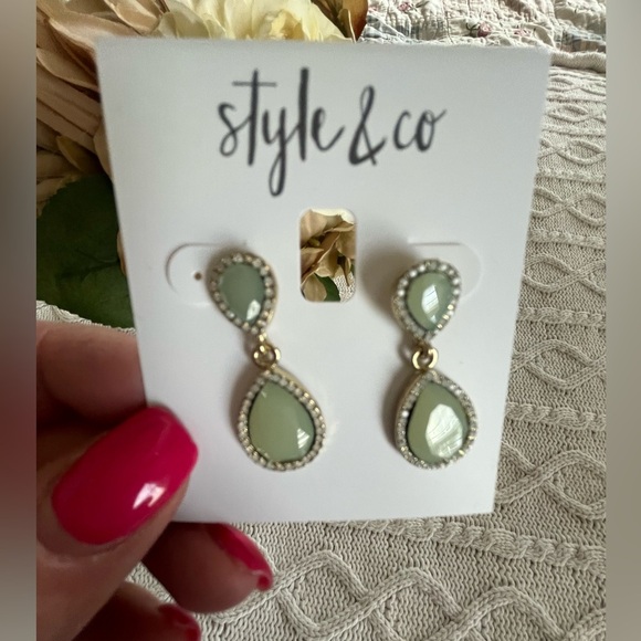 Style & Co Light Green Pierced Dangle Drop Earrings - Picture 2 of 8